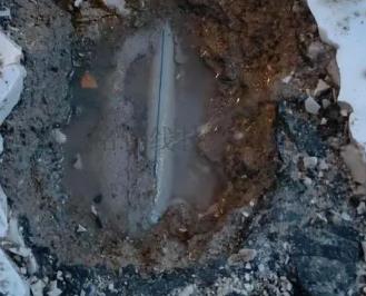 中原楼顶漏水维修怎么找漏水点？